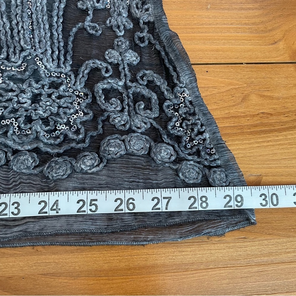 Soft Surroundings Grey 100% Silk Sleeveless Tunic Embroidered Sequins Size XL - Picture 2 of 13